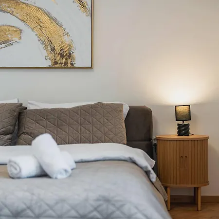 Brightside - Up To 6 Guests *